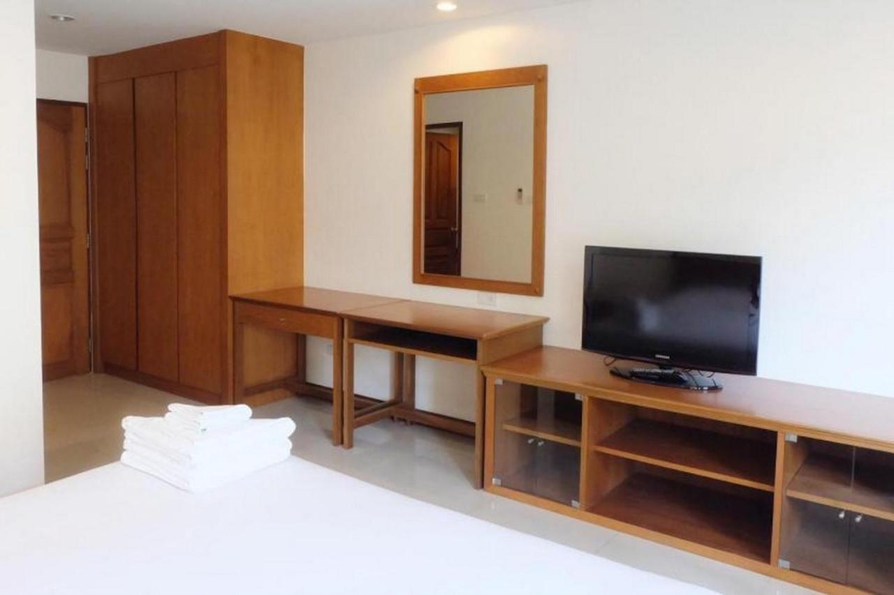 Oyo 1097 Thep Apartment Pattaya Eksteriør billede